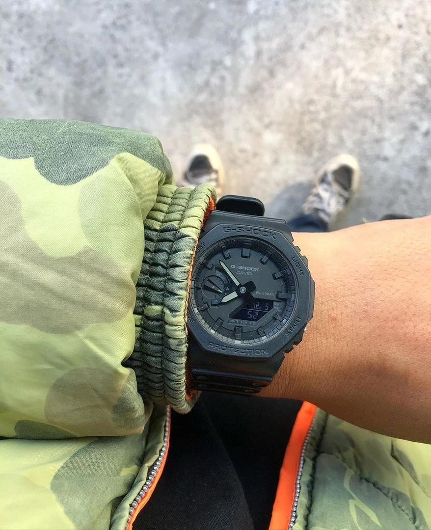 Наручные часы Casio G-SHOCK GA-2100-1A1