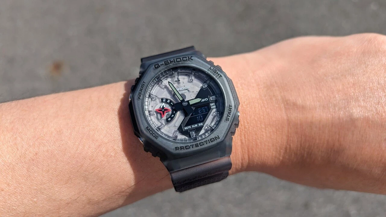 Наручные часы Casio G-SHOCK GA-2100NNJ-8A