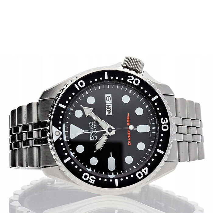 Наручные часы Seiko SKX007K2