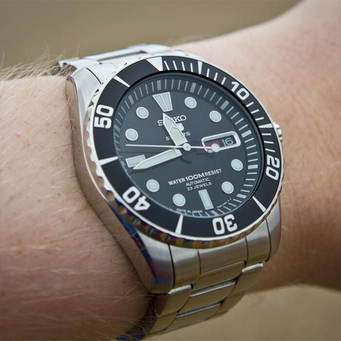 Наручные часы Seiko SNZF17J1