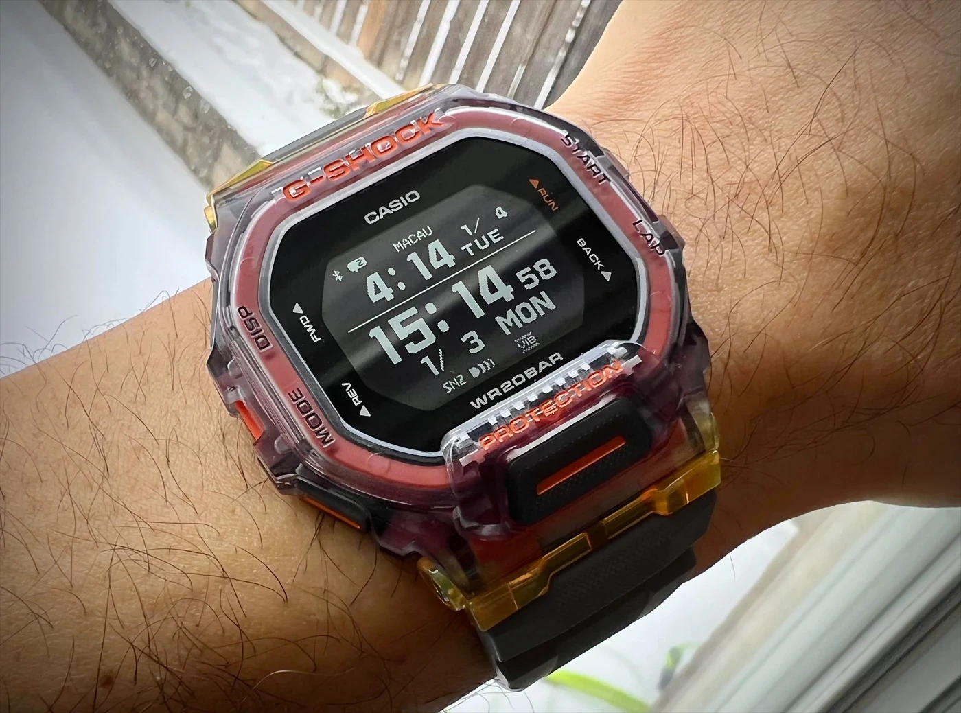 Наручные часы Casio G-SHOCK GBD-200SM-1A5