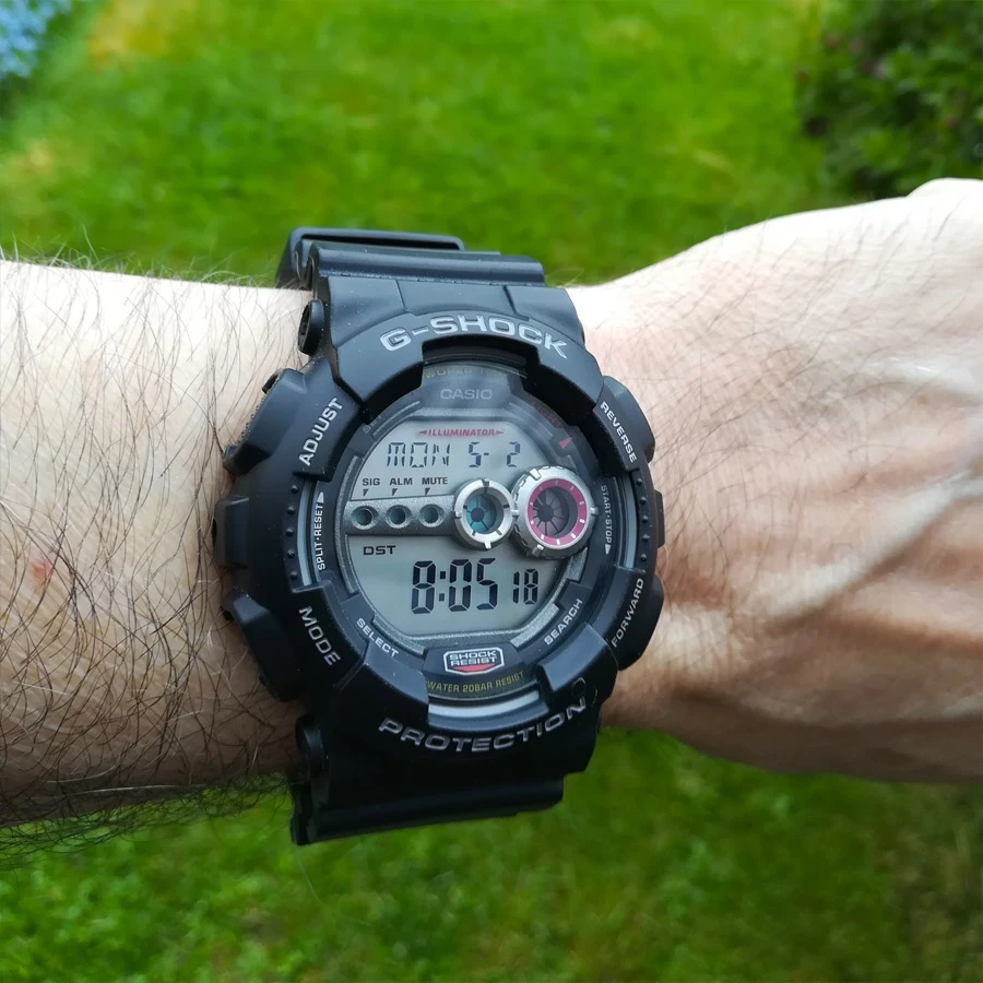 Наручные часы Casio G-SHOCK GD-100-1A