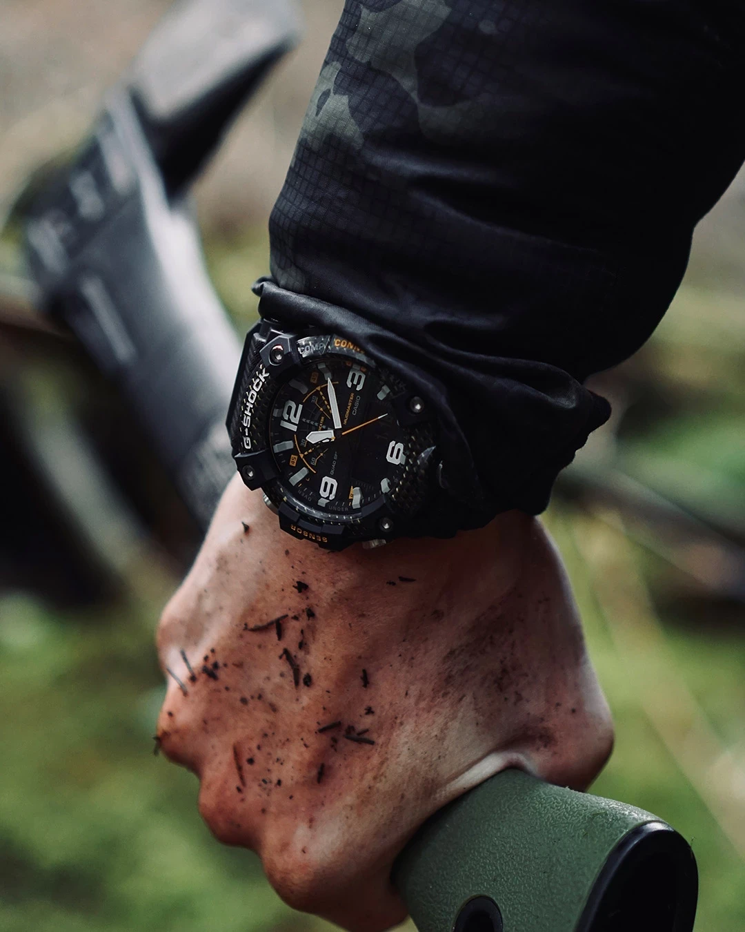 Наручные часы Casio G-SHOCK GG-B100Y-1A