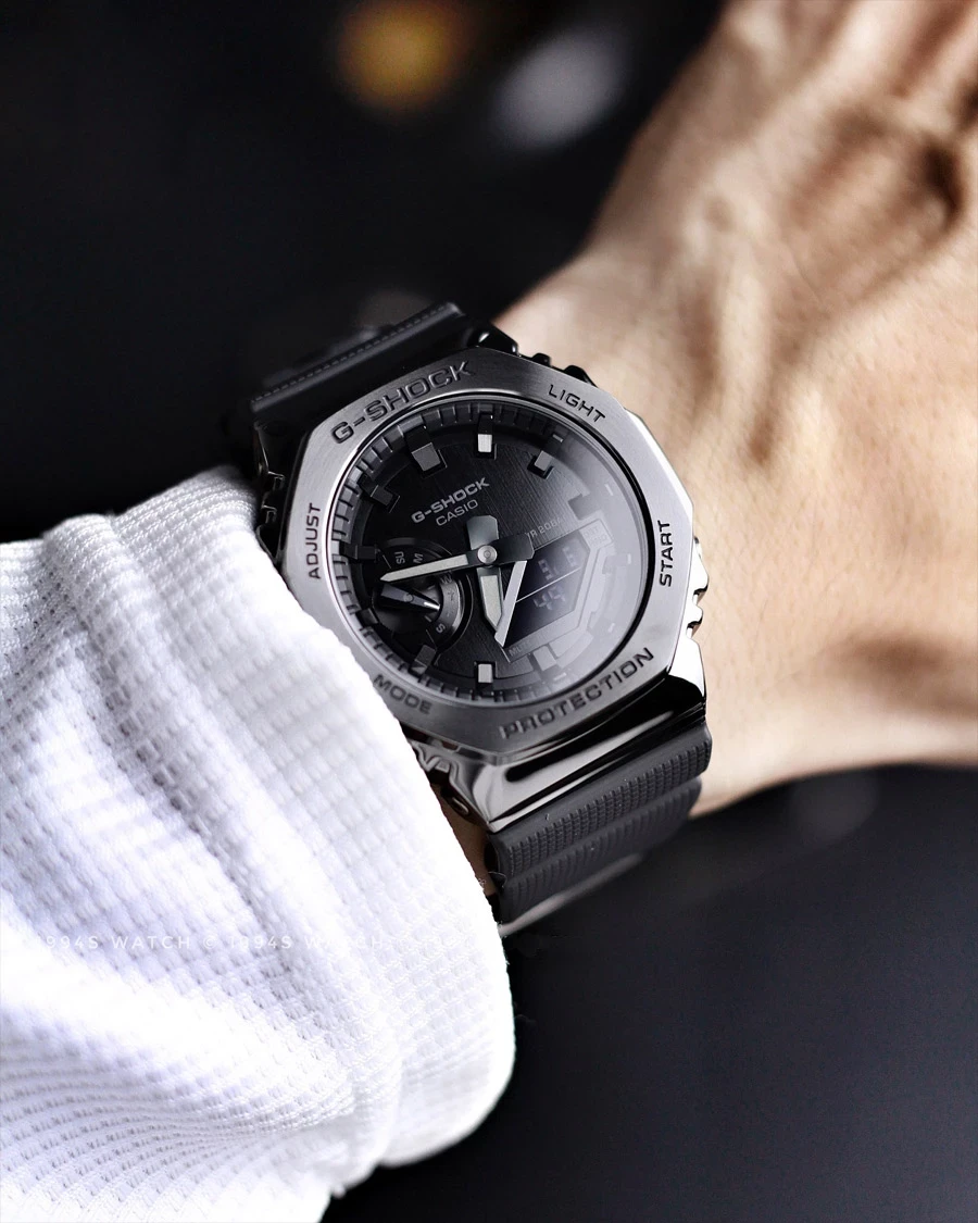 Наручные часы Casio G-SHOCK GM-2100BB-1A