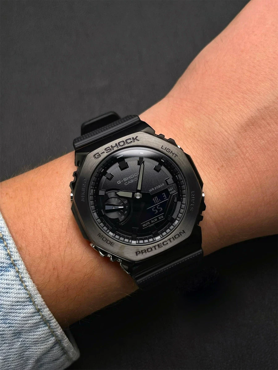 Наручные часы Casio G-SHOCK GM-2100BB-1A