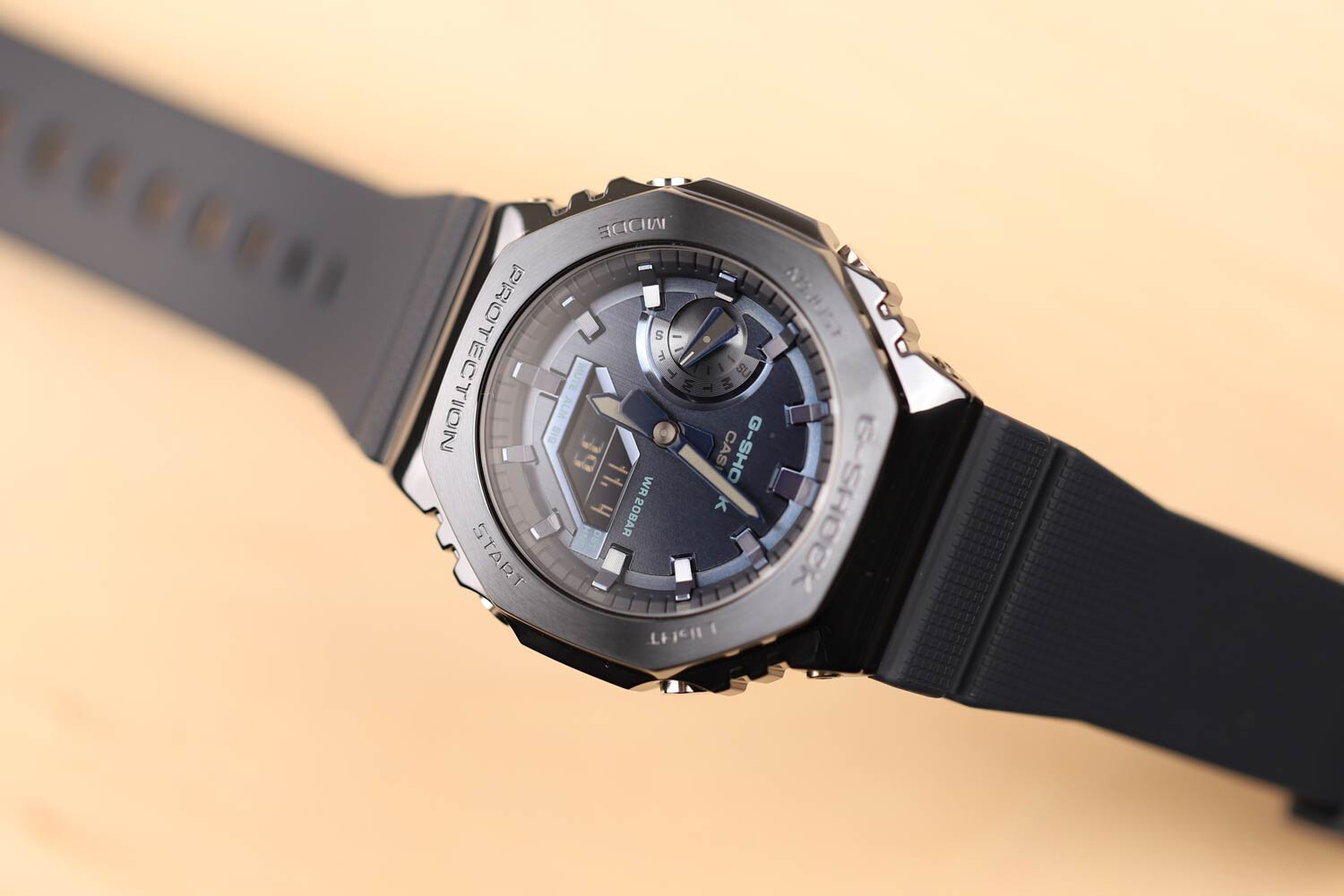 Наручные часы Casio G-SHOCK GM-2100N-2A