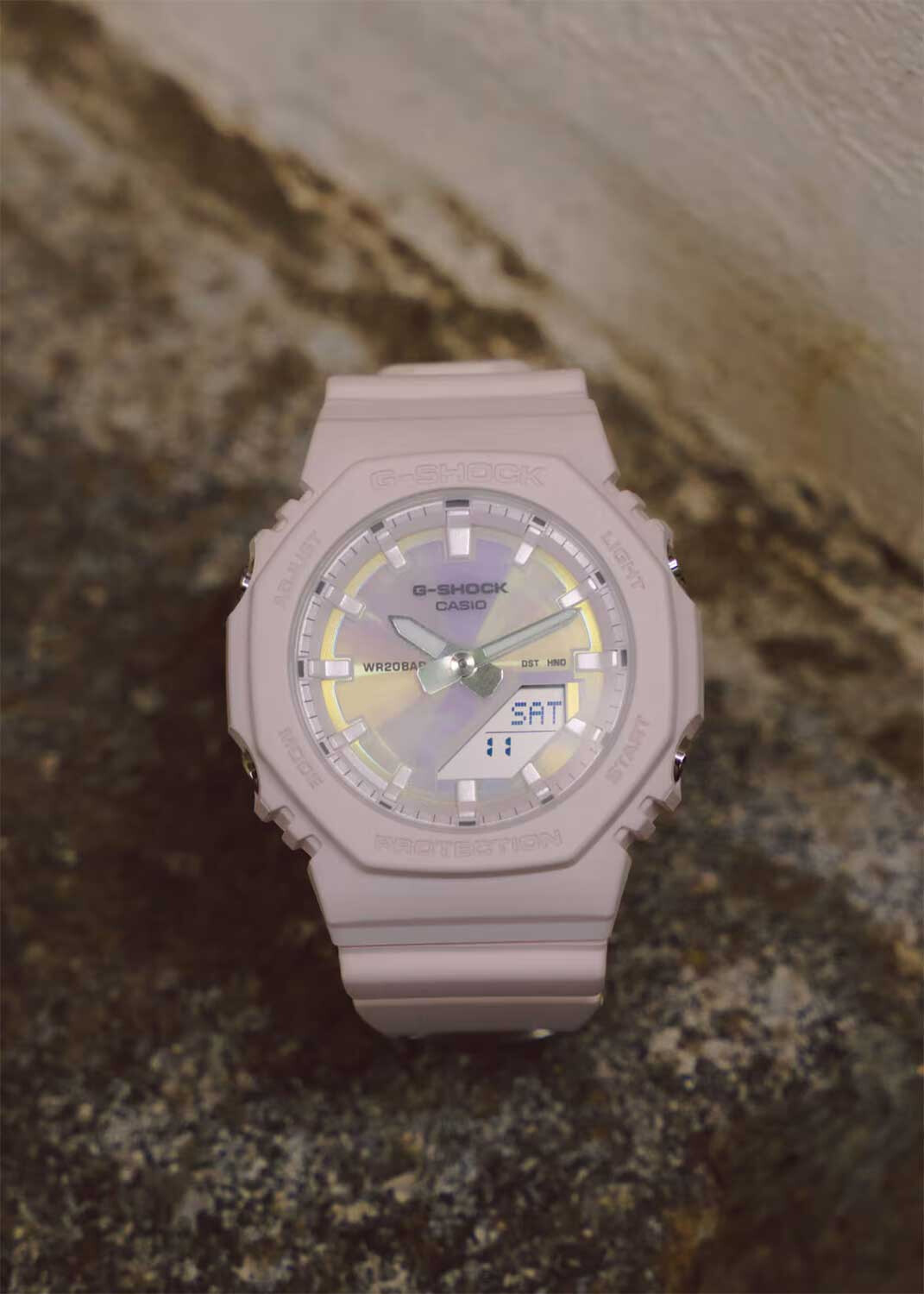 Наручные часы Casio G-SHOCK GMA-P2100PC-4A