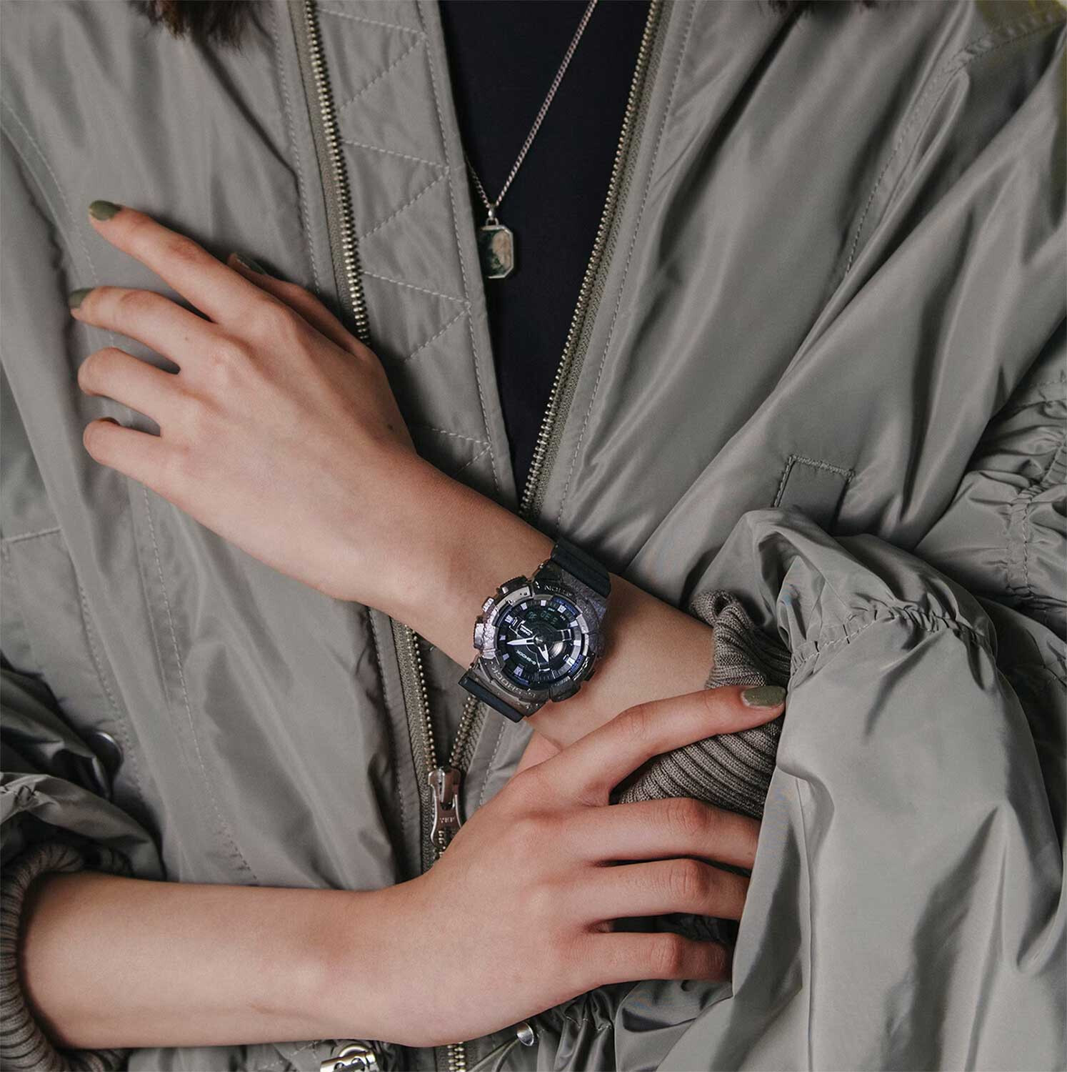 Наручные часы Casio G-SHOCK GM-S114GEM-1A2