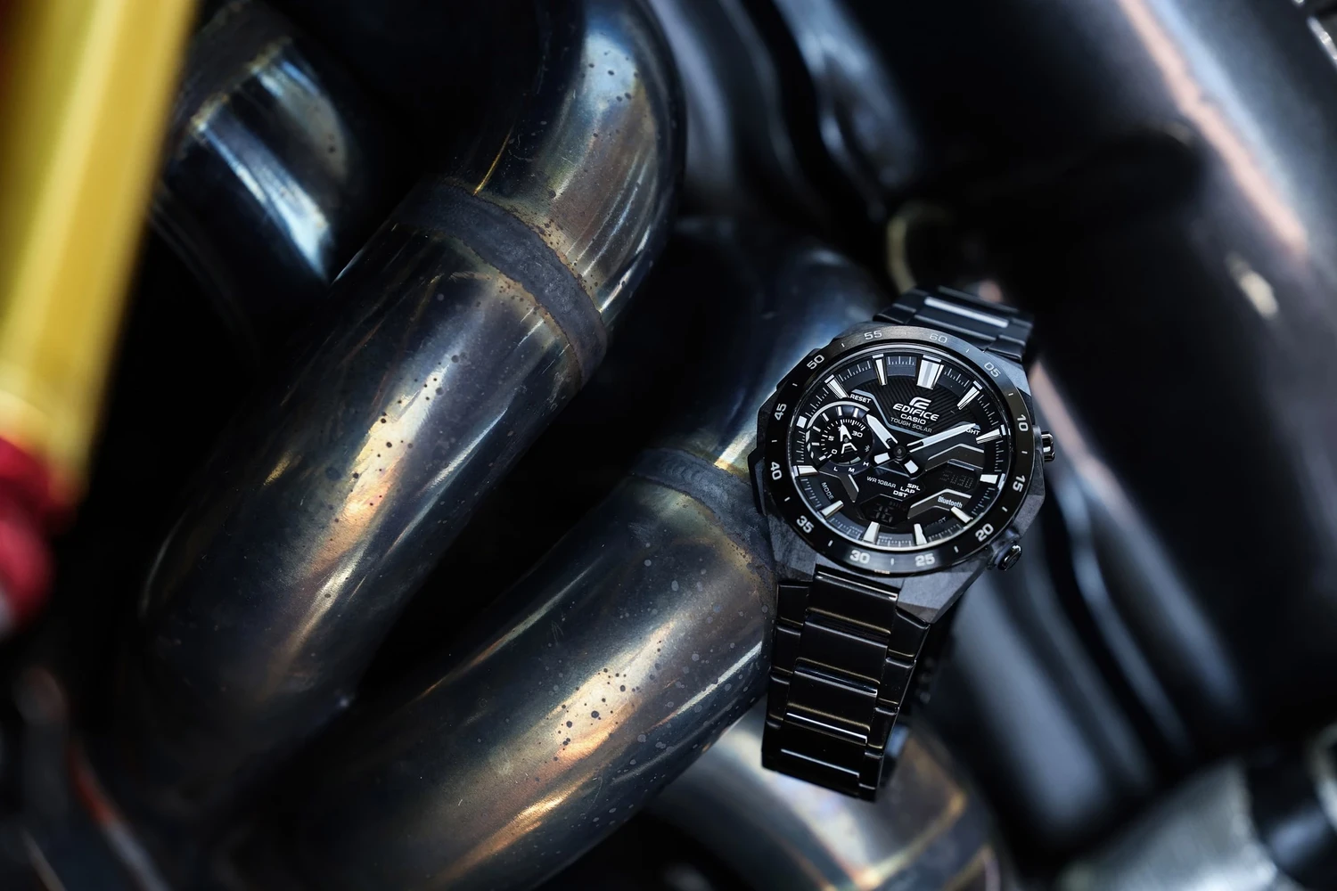 Наручные часы Casio Edifice ECB-2200DC-1A