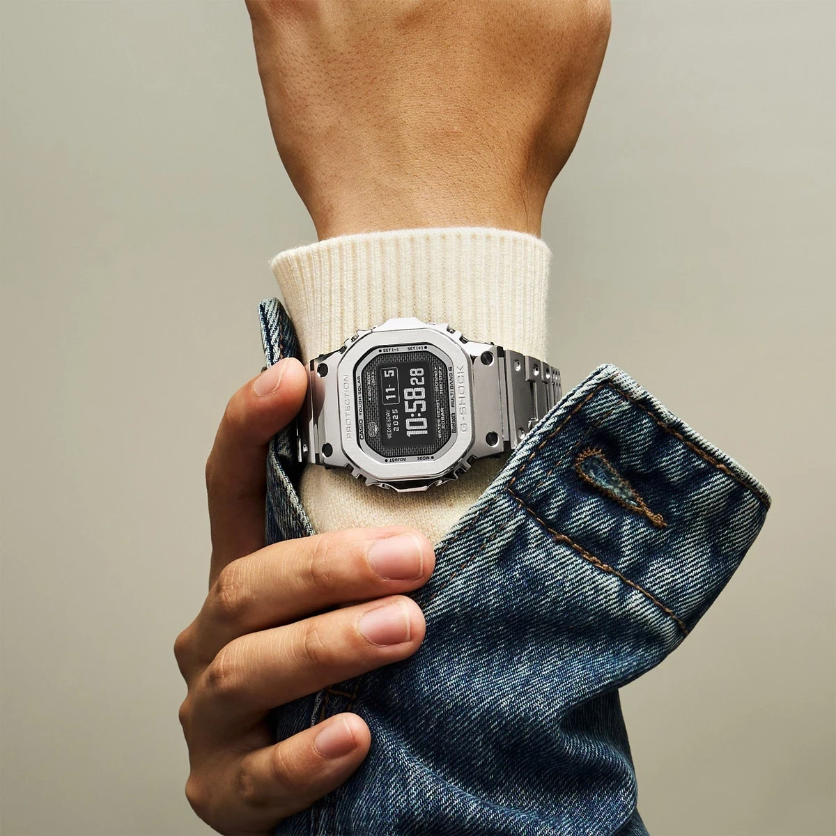 Наручные часы Casio G-SHOCK GMW-BZ5000D-1