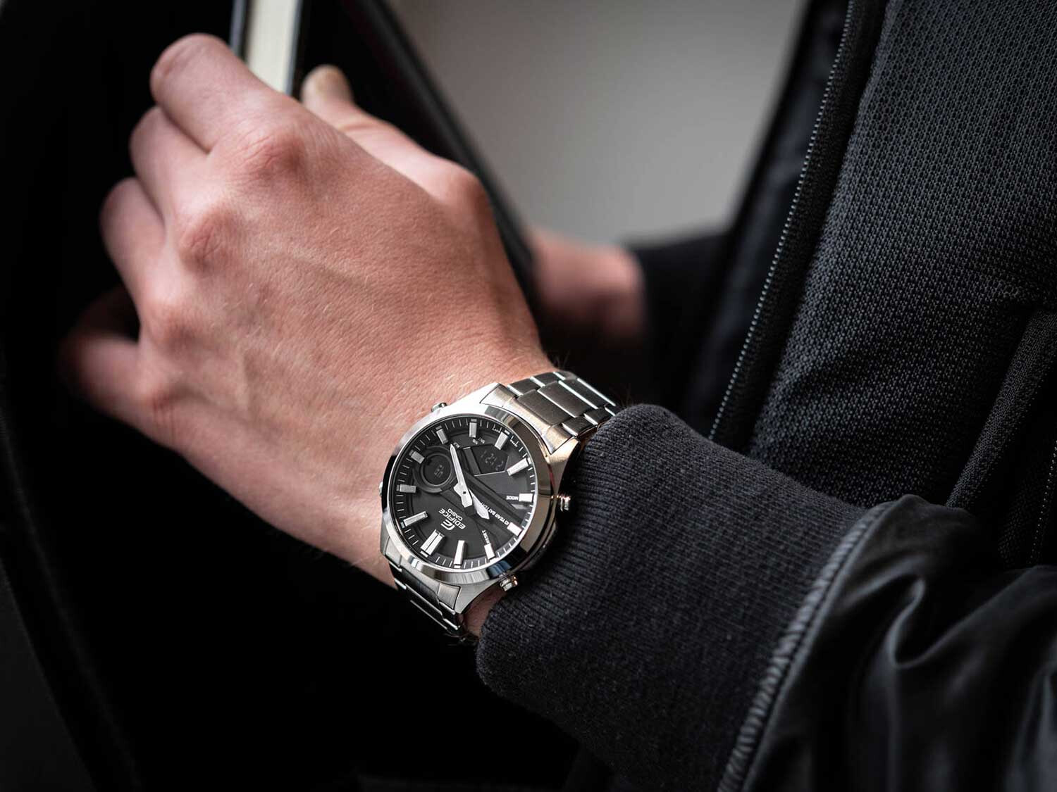 Наручные часы Casio Edifice EFV-C120D-1A