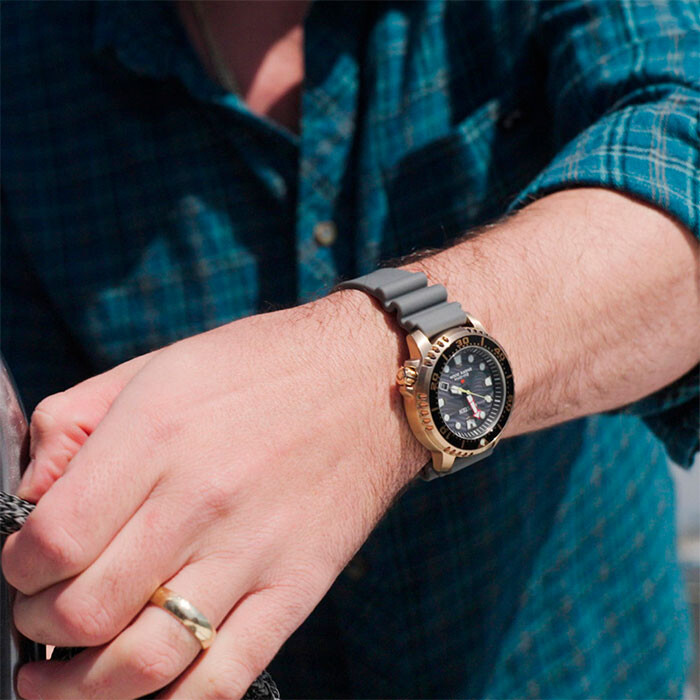 Наручные часы Citizen BN0163-00H