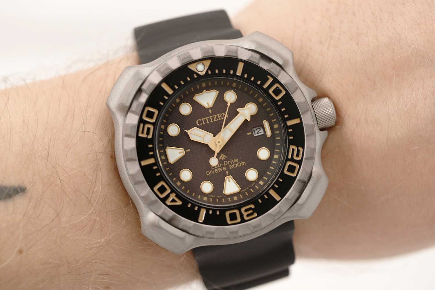 Наручные часы Citizen BN0220-16E