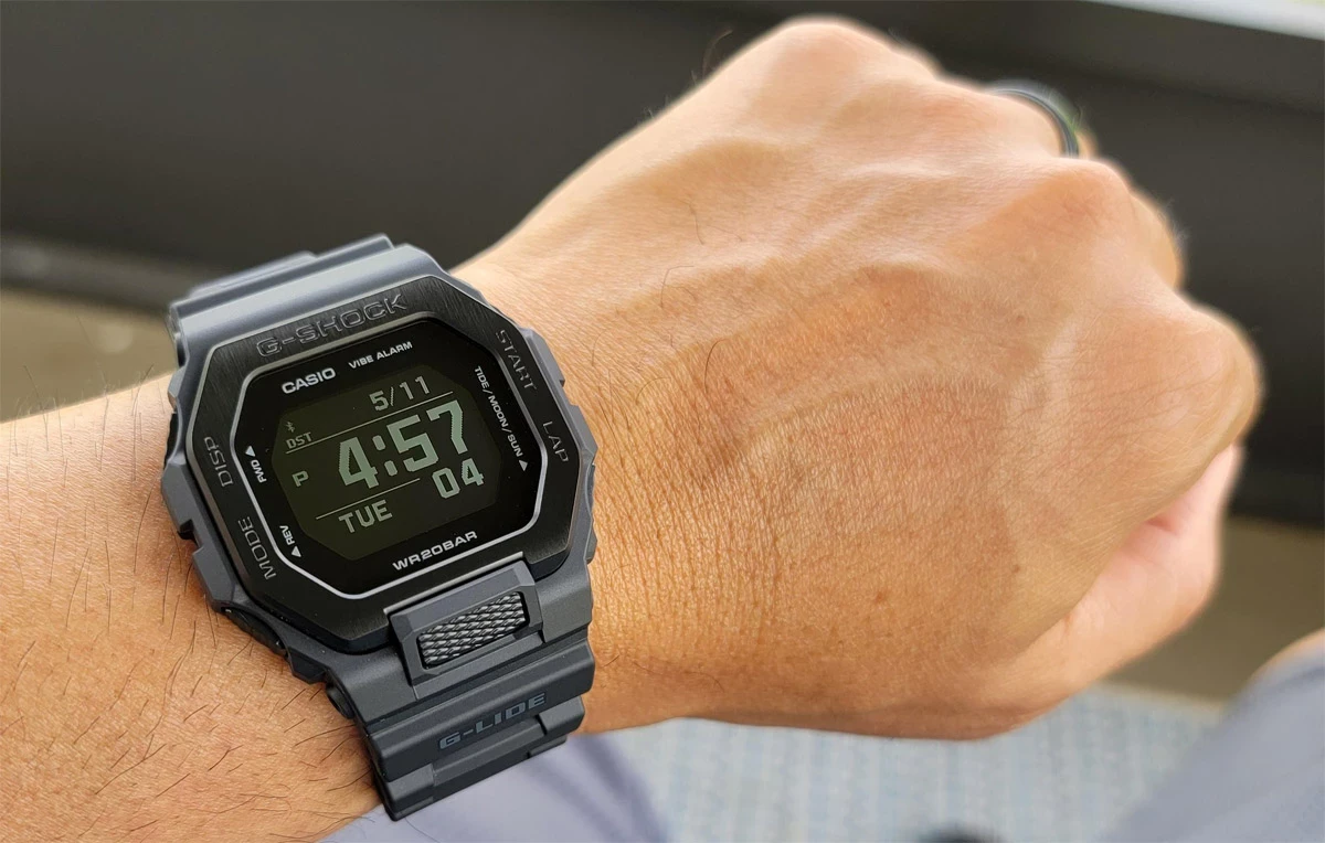 Наручные часы Casio G-SHOCK GBX-100NS-1E